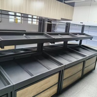 Étagères et présentoirs personnalisés modernes en acier et bois avec éclairage LED, écologiques, étanches et robustes pour supermarchés