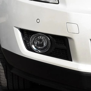 Cubierta de plástico para luces antiniebla del parachoques delantero Cadillac SRX, izquierda y derecha, 25778388 25778389, fijación con tornillos - Product Image 3