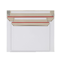 Enveloppe en carton rigide auto-adhésive pour l'envoi de documents importants et leur protection