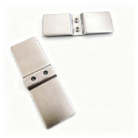 Plaque de liaison de connecteur de batterie EVE personnalisée à haute conductivité pour barre omnibus en aluminium soudée au laser et percée pour écrou de pack de batterie de véhicule électrique