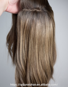 Topper de <span class=keywords><strong>cheveux</strong></span> humains naturels à 150 % de densité, base en soie, pour femmes, brun foncé balayage, noué à la main, nœuds invisibles, aspect cuir chevelu naturel, à clipser - Product Image 1