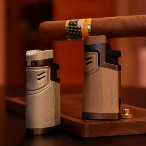 Herramienta de accesorios de cigarro portátil de diseño moderno con encendedor de antorcha de cuatro llamas decorativo - Product Image 6