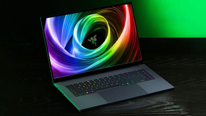 Portátil para Juegos Blade 16 2025 de 16'' 2.5K 240Hz AI 9 365 con 64GB de RAM DDR5, 2TB de SSD y RTX5080, el Más Delgado - Product Image 4