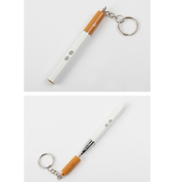 Porte-clés créatif en forme de cigarette avec mini lampe torche LED laser, accessoire de mode en plastique, vente en gros du fabricant