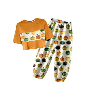 Conjunto de 2 Piezas para Niñas, Estampado de Seda de Leche, Top Corto de Manga Corta + Pantalones Jogger, Conjunto Informal para Otoño - Product Image 3