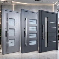 Porte d'entrée modulaire contemporaine en alliage d'aluminium avec incrustation horizontale, verre dépoli découpé, poignée barre pleine longueur et serrure multipoints