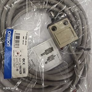   ลิมิตสวิตช์ D4C-3332 SPDT ขั้วต่อแบบสกรู IP20 เซ็นเซอร์โลหะ - Product Image 1