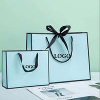 Sacs en papier cadeau de luxe blancs personnalisés avec logo privé imprimé, avec nœud en ruban pour chaussures