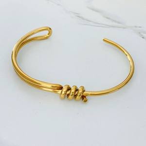 Cliclimoda Trendy paslanmaz çelik bilezik açık manşet bileklik seti kadınlar için ayarlanabilir altın kaplama bileklik su geçirmez takı - Product Image 4