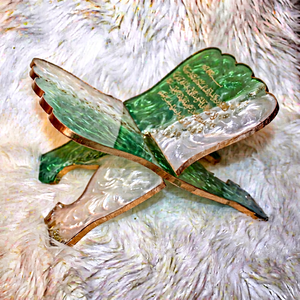 Porte-livres en acrylique au design sculptural, vert, blanc, bord doré, forme irrégulière, support décoratif - Product Image 1