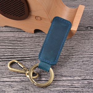 Llavero de pulsera con gancho de seguridad y logotipo personalizado, de cuero genuino de vaca de grano completo, con correa tipo mosquetón y argollas para llaves, ideal para regalo - Product Image 5