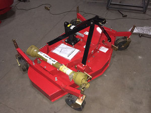Tondeuse de finition pour tracteur ; Tondeuse à gazon à entraînement par arbre de transmission à trois points - Product Image 4
