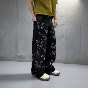 <span class=keywords><strong>Jeans</strong></span> de Pierna Recta para Hombre, Diseño Personalizado OEM, Denim Negro Lavado, Estampado Floral, Efecto de Salpicaduras de Pintura, Corte Holgado, Estilo Urbano - Product Image 2