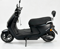 Scooter électrique noir mat, directement de l'usine, design moderne et minimaliste, mobilité urbaine, moto électrique pour adultes