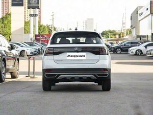 Top vente Vw <span class=keywords><strong>T</strong></span>-<span class=keywords><strong>Cross</strong></span> voiture à essence 300tsi Dsg luxe 2023 Version 2024 nouvelles voitures Suv option complète pas cher pas d'accident record - Product Image 6