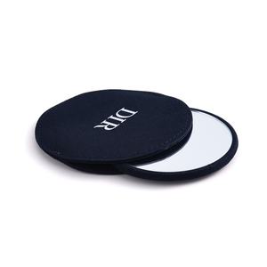 Nouveau style mini miroir de maquillage rond noir en tissu gravé au laser avec emballage cadeau - Product Image 2