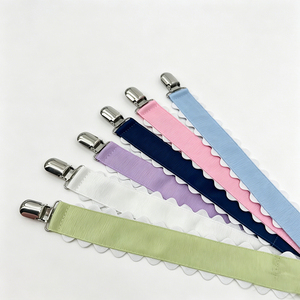 Vente en gros de clips pour sucettes bébé personnalisés avec bordure en ruban et nom brodé <span class=keywords><strong>personnalisé</strong></span> - Product Image 1
