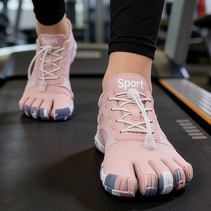 Chaussures de sport personnalisées en usine, OEM, <span class=keywords><strong>pieds</strong></span> <span class=keywords><strong>nus</strong></span>, orteils séparés, antidérapantes, escalade, légères, cinq doigts, semelle en caoutchouc, logo personnalisé - Product Image 1