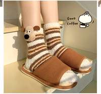 Chaussettes d'hiver pour femmes en polaire corail à rayures antidérapantes, épaisses, mi-mollet, avec motif de dessin animé en 3D, motif chiot mignon