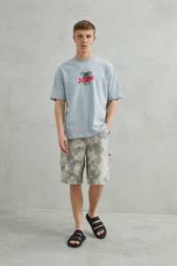 Camiseta Unisex de Algodón, Corte Regular, Casual, Transpirable, con Diseño AUDIO en Color Gris - Product Image 5