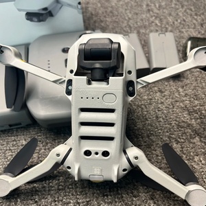 Dron <span class=keywords><strong>DJI</strong></span> <span class=keywords><strong>Mini</strong></span> <span class=keywords><strong>2</strong></span> <span class=keywords><strong>SE</strong></span> Fly More <span class=keywords><strong>Combo</strong></span> Original para Principiantes, Gimbal de 3 Ejes, Video <span class=keywords><strong>2</strong></span>.7K, Transmisión HD de 6 km, 31 Minutos de Tiempo de Vuelo - Product Image 4
