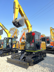 Offre Spéciale SANY SY95C SY155C Mini pelleteuse sur chenilles d'occasion Poids de fonctionnement de 9 tonnes Godet de pompe à moteur 1 an 2 tonnes - Product Image 2