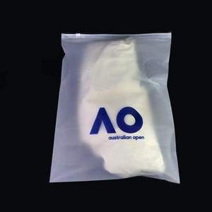 Bolsa de Embalaje de Ropa con Cierre Ziplock de PE Reciclable y Termosellable, Bolsa Personalizada con Cierre Esmerilado para Camisetas, Venta Caliente - Product Image 6
