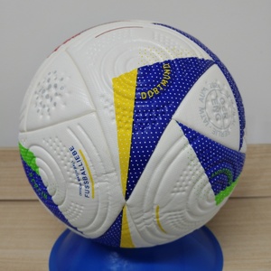 Ballon de football taille 5 officiel 2025 en cuir TPU personnalisé pour sports et entraînements en intérieur/extérieur - Product Image 2