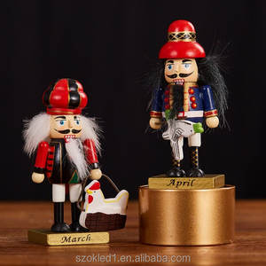 Vente en gros de figurines en bois bon marché 12 mois Maison de Noël Collection artistique Décorations Ornement <span class=keywords><strong>Soldat</strong></span> <span class=keywords><strong>Casse</strong></span>-<span class=keywords><strong>Noisette</strong></span> de luxe - Product Image 3