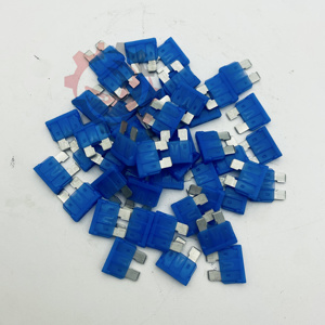 232278008 ฟิวส์ 15a 1F1 อะไหล่รถปั๊มคอนกรีต - Product Image 1