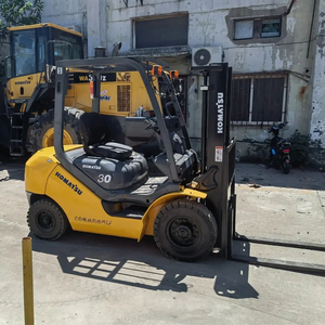 Chariot élévateur Komatsu FD30 d'occasion avec moteur de boîte de vitesses, pompe et roulement - Origine Japon - Poids 3500 kg - Meilleures performances - Vente - Product Image 2