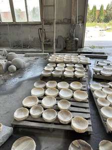 Bain d'oiseaux en marbre poli Onyx Décoration de jardin extérieur Produit de bassin pour oiseaux en pierre - Product Image 5