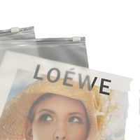 Sacs refermables en polyéthylène écologiques sur mesure pour vêtements, t-shirts, chaussettes, articles vestimentaires, fourrures, avec logo, pour l'expédition et la livraison