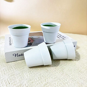 กระถางดอกไม้พลาสติกเคลือบโฟมขนาดเล็ก พร้อมต้นไม้ประดิษฐ์สีเขียว สูง 6 ซม. ของตกแต่งกระถางต้นไม้สำหรับบ้านและสำนักงาน - Product Image 4