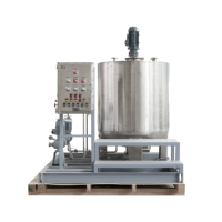 Système de distribution industriel sur skid, réservoir de stockage en acier inoxydable, débit et pression réglables, solution complète
