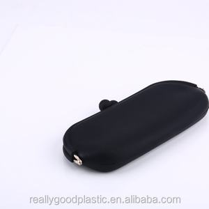 Proveedor Confiable en China, Accesorios de Moldeo por Inyección de Calidad, Moldeo de Plástico de Policarbonato para Bolsas de Gafas de Silicona - Product Image 4