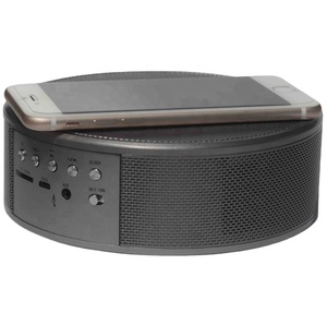 Altavoz Portátil Jy29C Bluetooth con Bajos Extra, Amplificador Integrado de 15 W, Cargador Inalámbrico con Luz y Reloj - Product Image 2