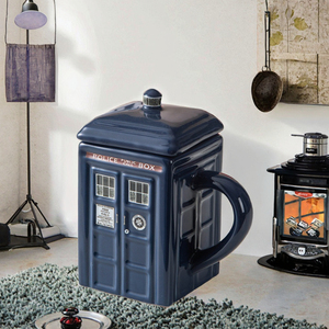 Tazza da <span class=keywords><strong>Caffè</strong></span> in Ceramica Doctor Who TARDIS con Coperchio, Design 3D Blu a Forma di Macchina del Tempo per Appassionati di Sci-Fi, Perfetta per <span class=keywords><strong>il</strong></span> <span class=keywords><strong>Caffè</strong></span> del Mattino - Product Image 5