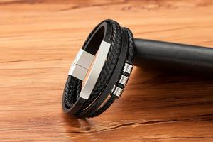 Pulsera de cuero genuino tejida a mano multicapa, joyería para hombre, pulsera de cuero con cierre magnético de acero inoxidable - Product Image 4