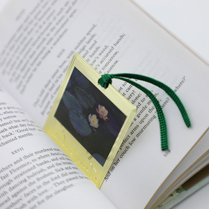 Marcapáginas Personalizado con Corte Troquelado, Esmaltado y con Diseño de Pintura al Óleo Famosa para Amantes de la Lectura - Product Image 4