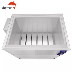 Nettoyeur à ultrasons industriel Skymen Custom Large Tank 1500L pour moules en aluminium, pièces de moto et d'avion - Product Image 4