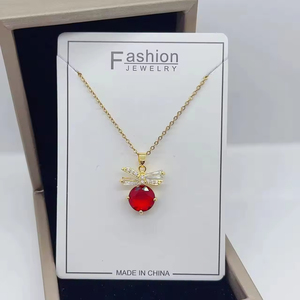 Conjunto de joyería de moda con microincrustaciones de acero inoxidable, pendientes ligeros de mariposa de lujo para banquetes, collar que mejora la personalidad - Product Image 2
