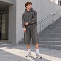 Ensemble sweat à capuche et short IKDEER personnalisé, délavé, avec ourlet effiloché et motif étoile, tenue deux pièces pour homme, idéal pour le quotidien et le streetwear