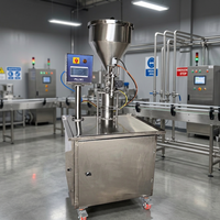 Machine de remplissage semi-automatique à piston pneumatique numérique avec contrôle PLC pour boissons et confitures en acier inoxydable