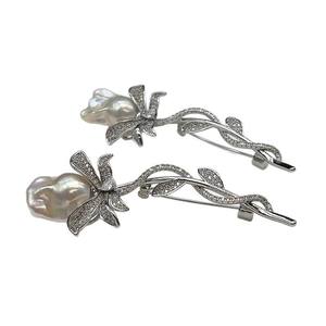 Broche Romántico Francés con Rosa, Perla Barroca Natural de Alta Calidad, Diamante y Circonita, Broches Modernos - Product Image 5