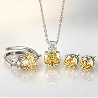Set Perhiasan Mewah Grosir Berlian Imitasi Kuning Potongan Rose Cut, Kalung Liontin Tembaga, Cincin, Anting Stud untuk Wanita, Perhiasan Berkualitas untuk Pesta Pertunangan