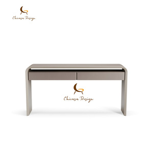 Muebles Modernos de Lujo Italianos para Sala de Estar, Mesa Consola de Metal Dorado, Mesas de Luz para Uso en Casa o Villa - Product Image 1