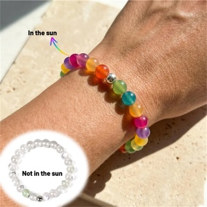 Nouveauté : Ensemble de bijoux personnalisés, collier et bracelet à perles changeant de couleur en fonction de la lumière, ensemble de bijoux tendance Dopamine - Product Image 3