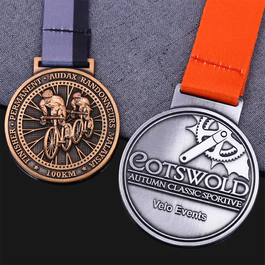 เหรียญฟินเชอร์สำหรับใส่เล่นกีฬาผลิตจากโลหะสำหรับวิ่งว่ายน้ำวิ่งสีทอง5K 10K สั่งทำได้ตามต้องการ