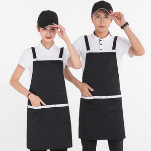 ผ้ากันเปื้อนสีเขียวเข้มพร้อมกระเป๋าและสายรัดสำหรับชุดพนักงานร้านอาหารและบาร์ - Product Image 4